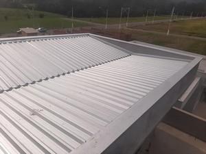 telhado metálico residencial